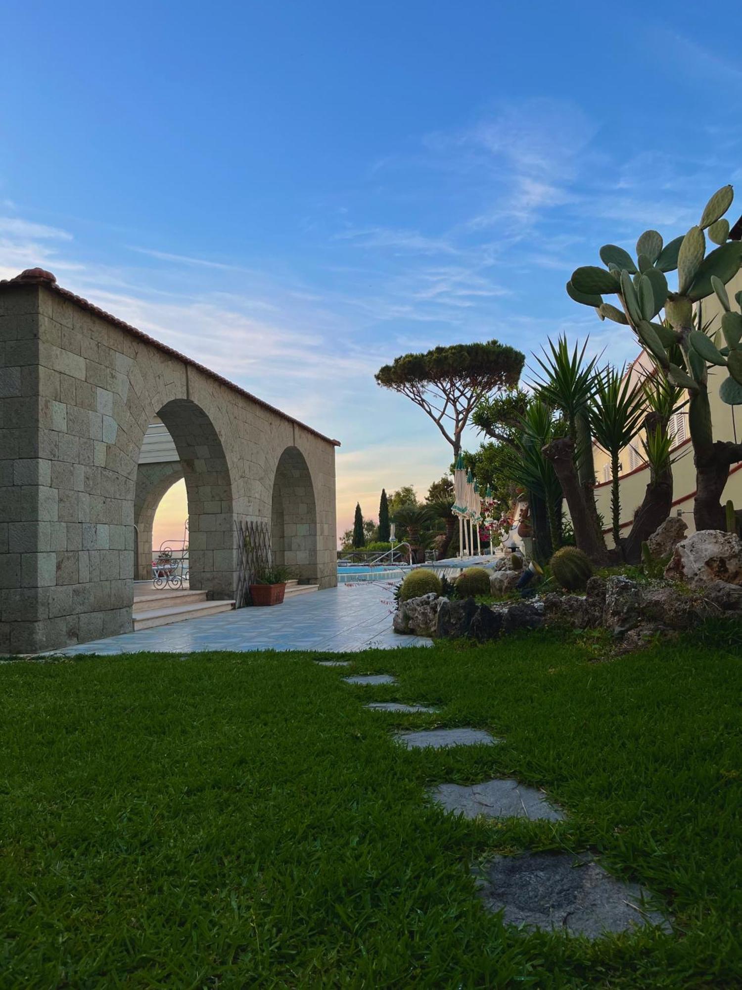 Resort Terme La Pergola Casamicciola Terme Exterior foto